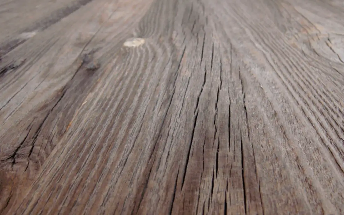 Legno antico invecchiato al sole